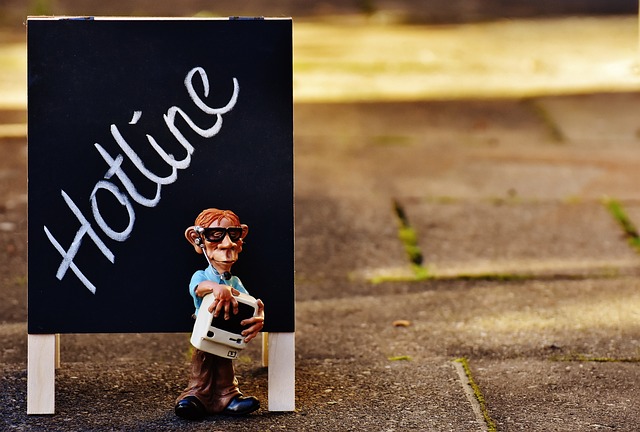 Tại sao nên liên hệ hotline Sunwin khi chơi online casino?